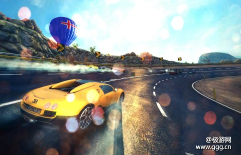 《Asphalt 8: Airborne》暴力赛车，飞跃享受—极游网